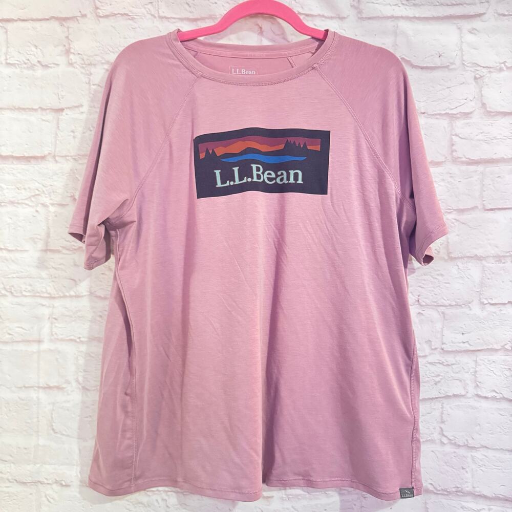 LL Bean Sz XL Light Purple/Pink T shirt 26” length Very Soft!